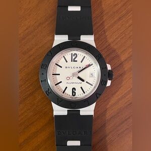 Bulgari Bulgari diagono Aluminum and rubber wristwatch with date